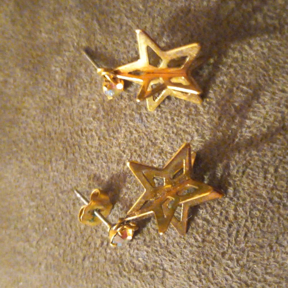 Gold pierced errings